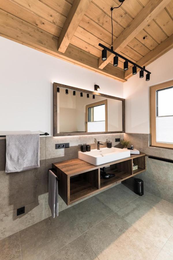 Chalet Seeblick Millstatt Bagian luar foto